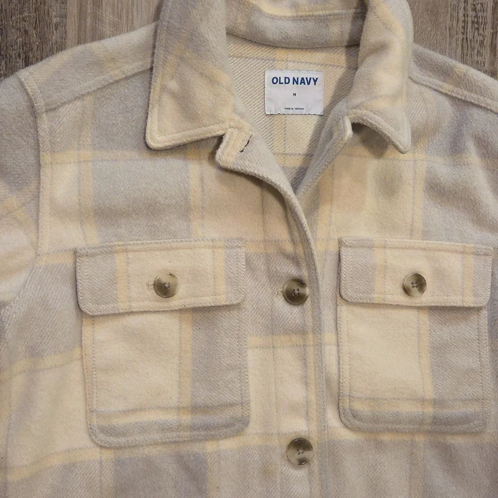 Old Navy Soft-Brushed Utility Shacket - Picture 3 of 8